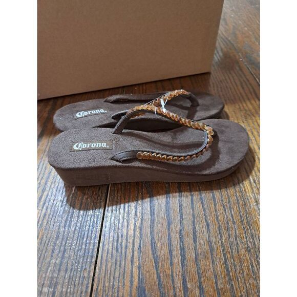 New Size 7 Corona Marcas Modelo Embellished Brown Flip Flops Wedge Heel 2008 - Picture 2 of 7